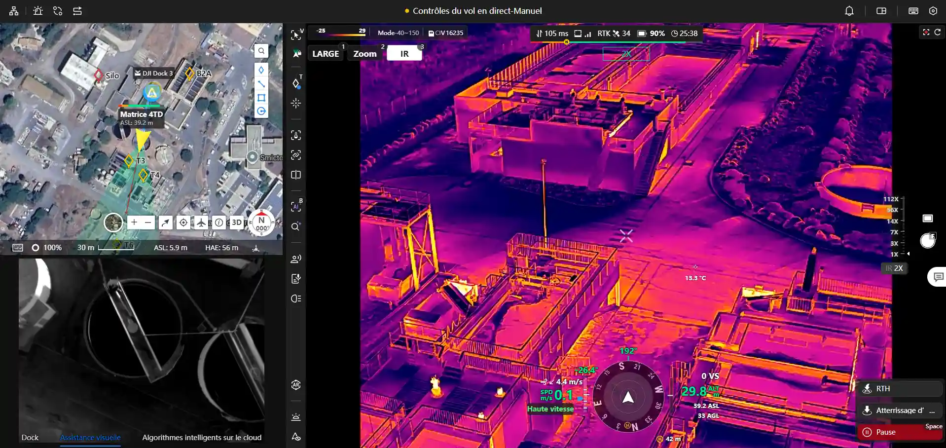 Dron automatizado realizando una inspección térmica para detectar anomalías de temperatura en una instalación industrial